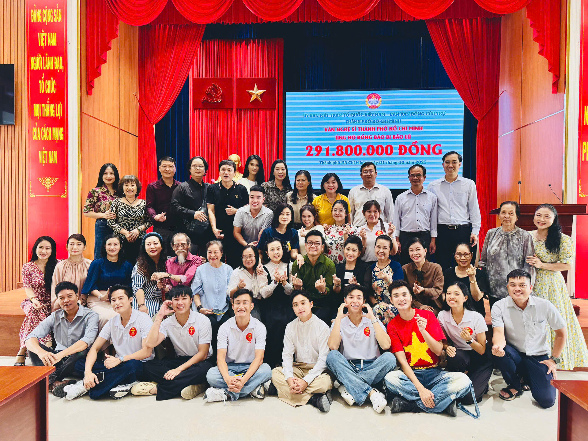 Nhiều nghệ sĩ tham gia đóng góp. Ảnh: NVCC