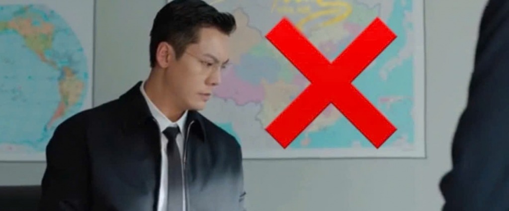 Ph&acirc;n cảnh trong phim "H&atilde;y để t&ocirc;i tỏa s&aacute;ng" được cho l&agrave; xuất hiện đường lưỡi b&ograve; phi ph&aacute;p