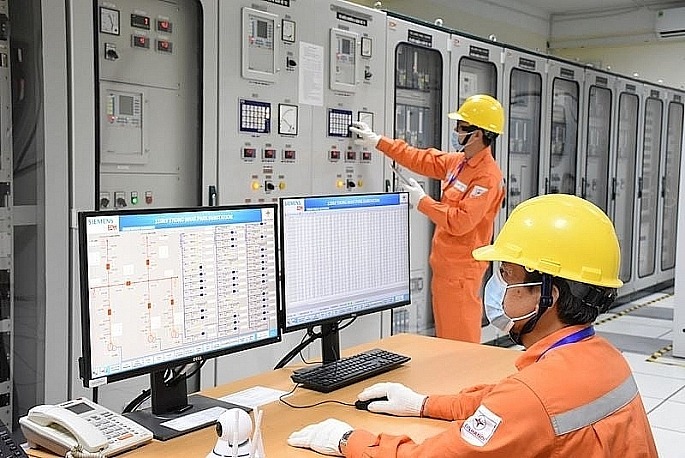Việc xây dựng và áp dụng giá điện hai thành phần là bước tiến quan trọng trong quá trình hiện đại hóa ngành điện Việt Nam. Ảnh: EVN.