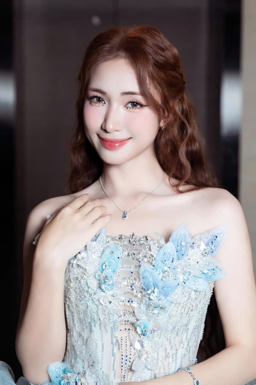 H&ograve;a Minzy ủng hộ người d&acirc;n v&ugrave;ng b&atilde;o lũ 100 triệu đồng