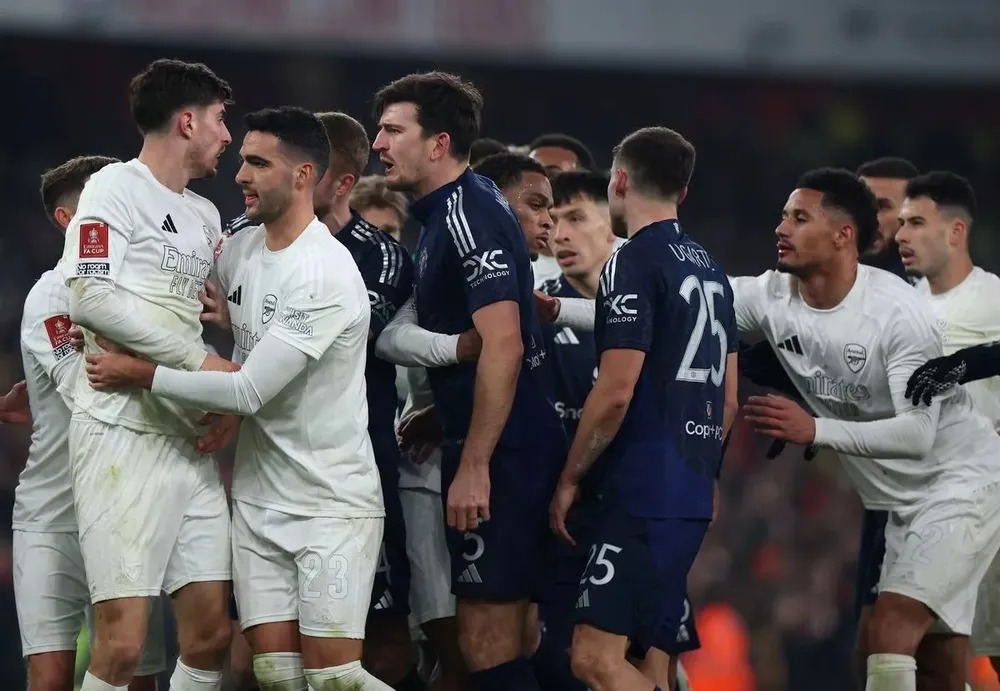 Arsenal đối diện với án phạt ở trận đấu với Manchester United mùa trước ở FA Cup.