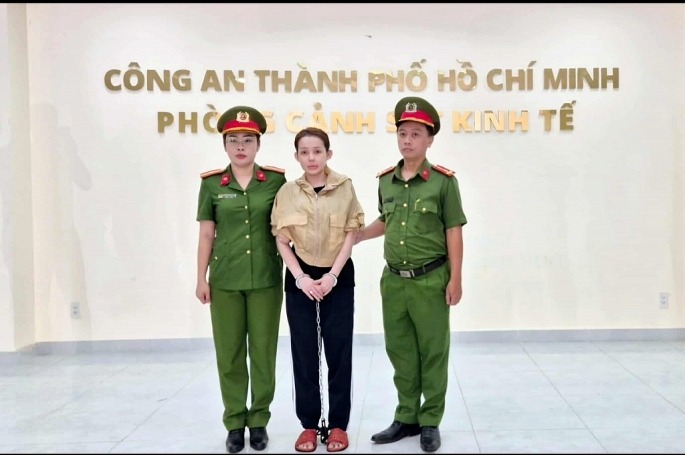 Ng&acirc;n 98 tại cơ quan c&ocirc;ng an. Ảnh: CACC