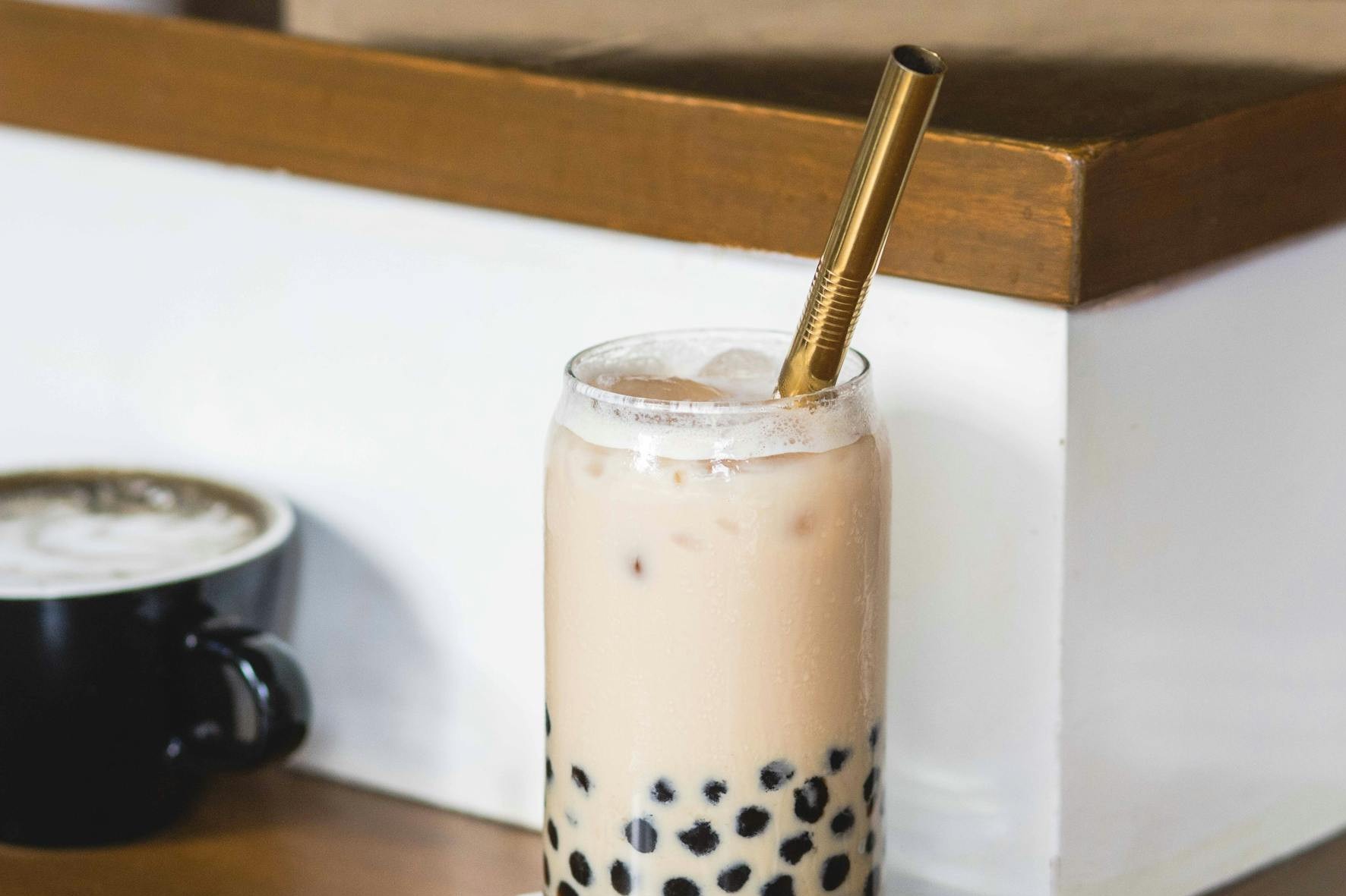 C&aacute;c b&aacute;c sĩ cho biết, lạm dụng đồ uống nhiều đường khiến giới trẻ mắc phải nhiều căn bệnh nguy hiểm. Ảnh minh họa.