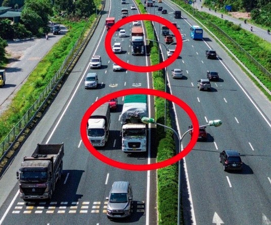 Từ hôm nay 15/9, xe khách đi vào làn trong cùng sát dải phân cách trên cao tốc Pháp Vân - Cầu Giẽ và Hà Nội - Hải Phòng sẽ bị xử phạt