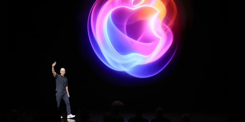 Tim Cook phát biểu khai mạc sự kiện ra mắt iPhone 16 vào tháng 9/2024 theo truyền thống