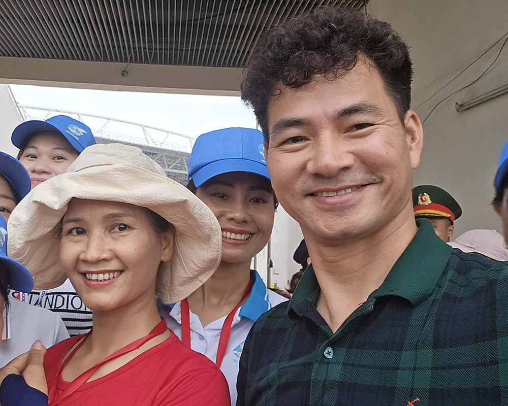 NSND Xuân Bắc và diễn viên Minh Nguyệt tái ngộ sau 25 năm.