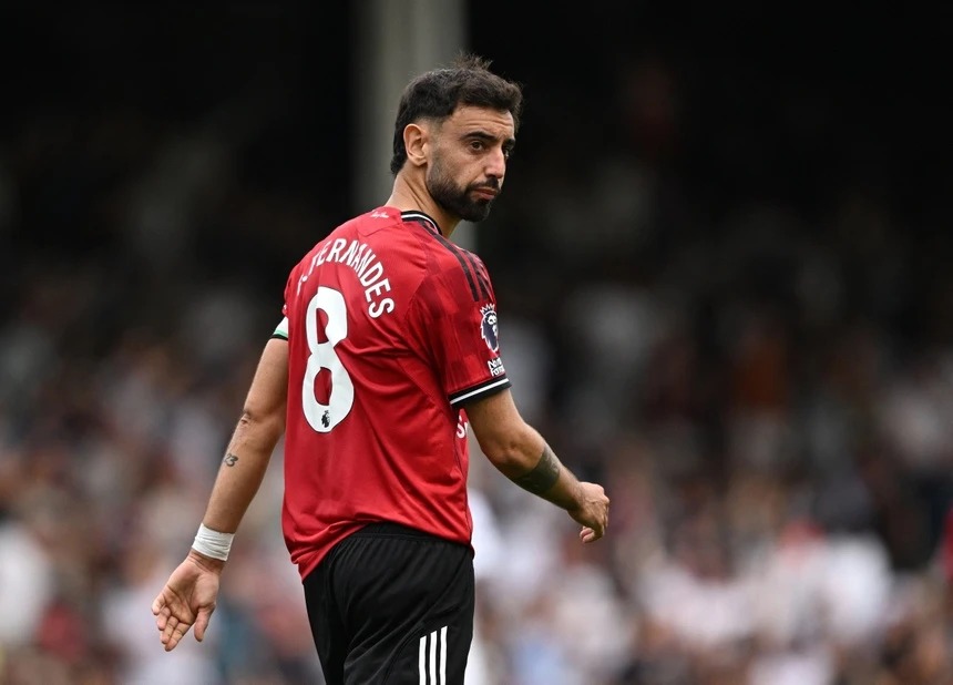 Bruno Fernandes khiến MU chia điểm với Fulham.