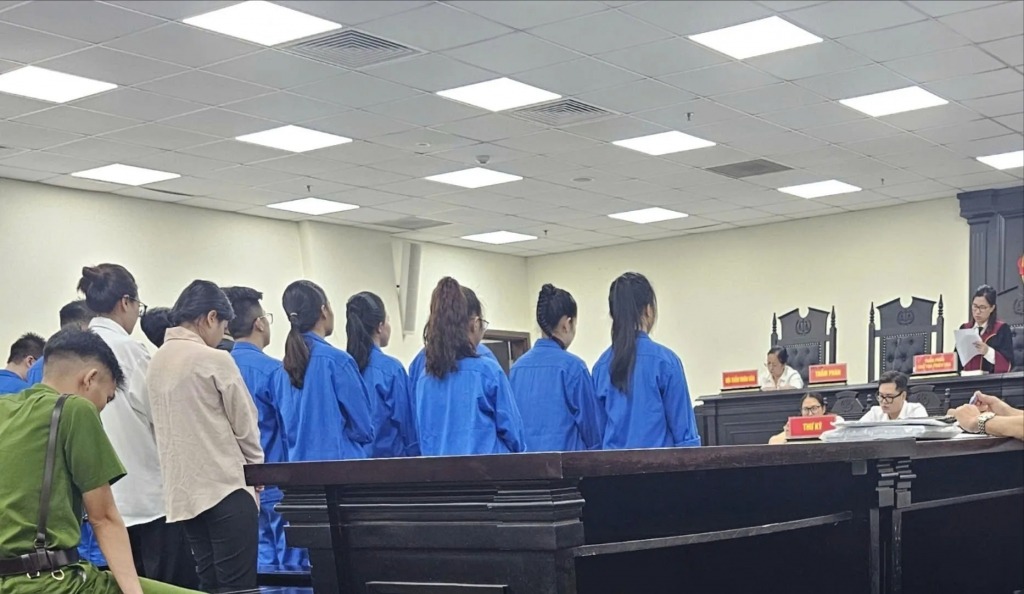 C&aacute;c bị c&aacute;o tại to&agrave;. Ảnh: N.N