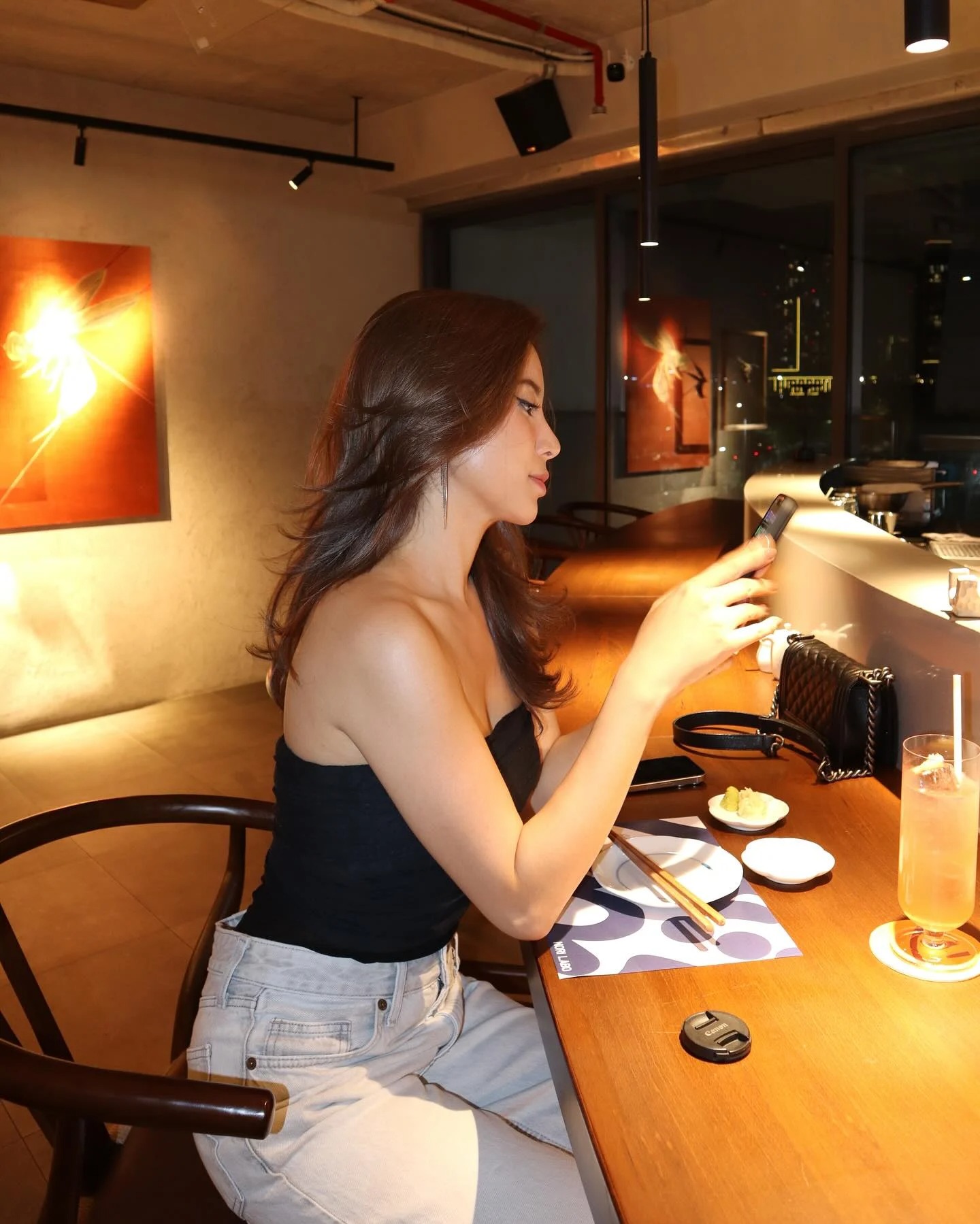 Cựu hot girl xây dựng hình ảnh "không vết xước" trước khi bị bắt.