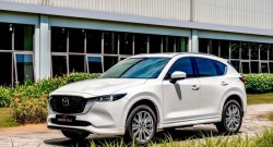 mazda-cx-5-de-ep-honda-cr-v-bang-muc-gia-lan-banh-cuc-canh-tranh-o-thoi-diem-giua-thang-102025