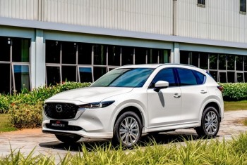 mazda-cx-5-de-ep-honda-cr-v-bang-muc-gia-lan-banh-cuc-canh-tranh-o-thoi-diem-giua-thang-102025