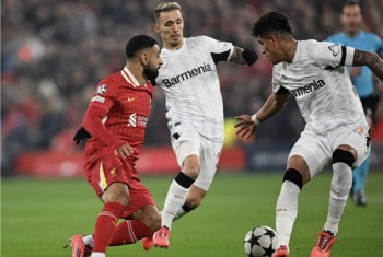 thang-dam-leverkusen-liverpool-len-ngoi-dau-champions-league