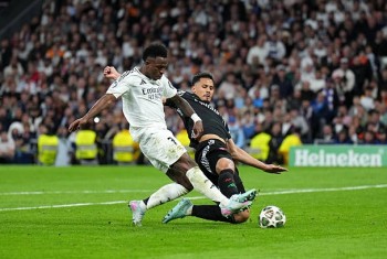 thang-thuyet-phuc-real-madrid-arsenal-tien-vao-ban-ket-champions-league-sau-16-nam
